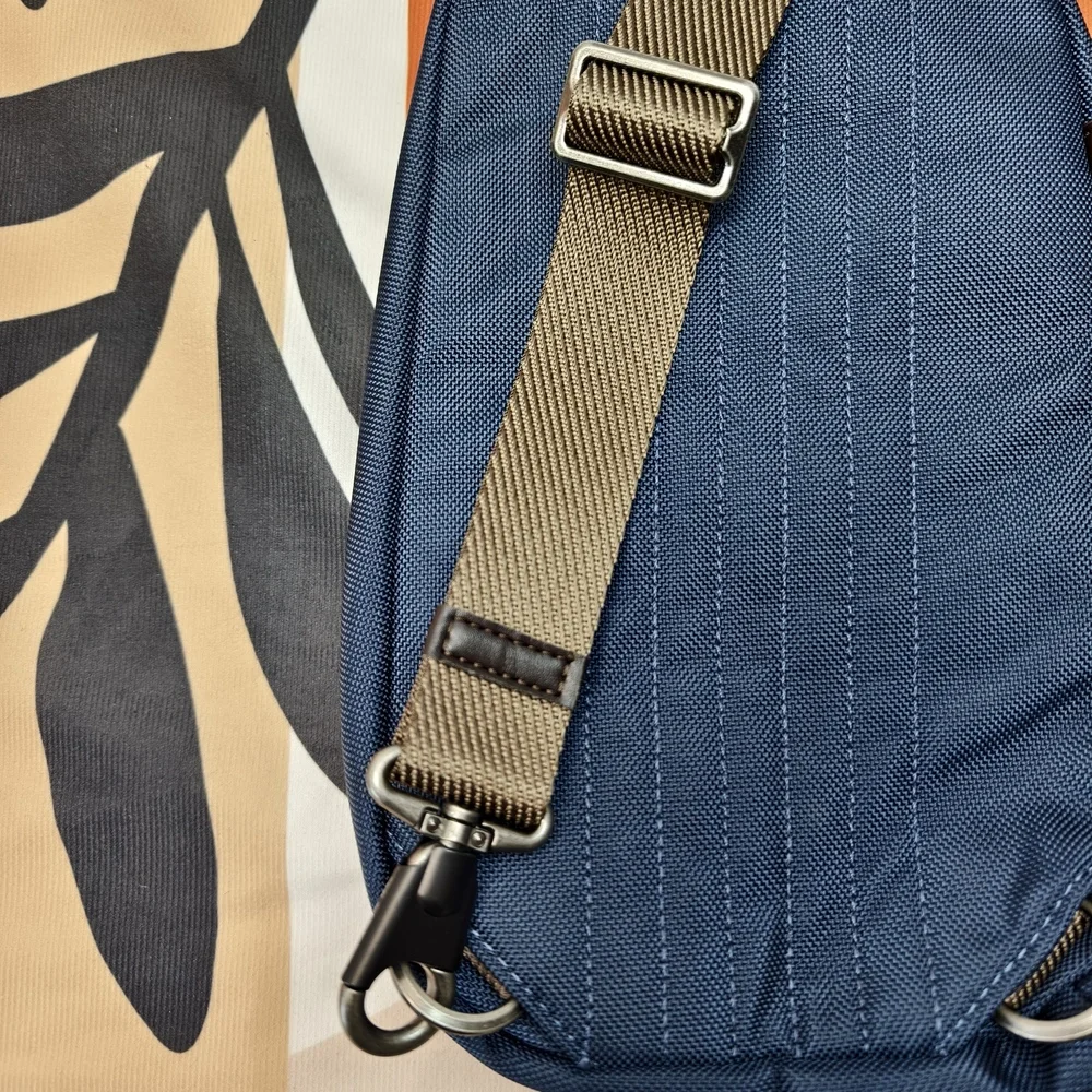 🍒 Tumi Alpha Bravo Compact Shoulder Bag|Chest Pack